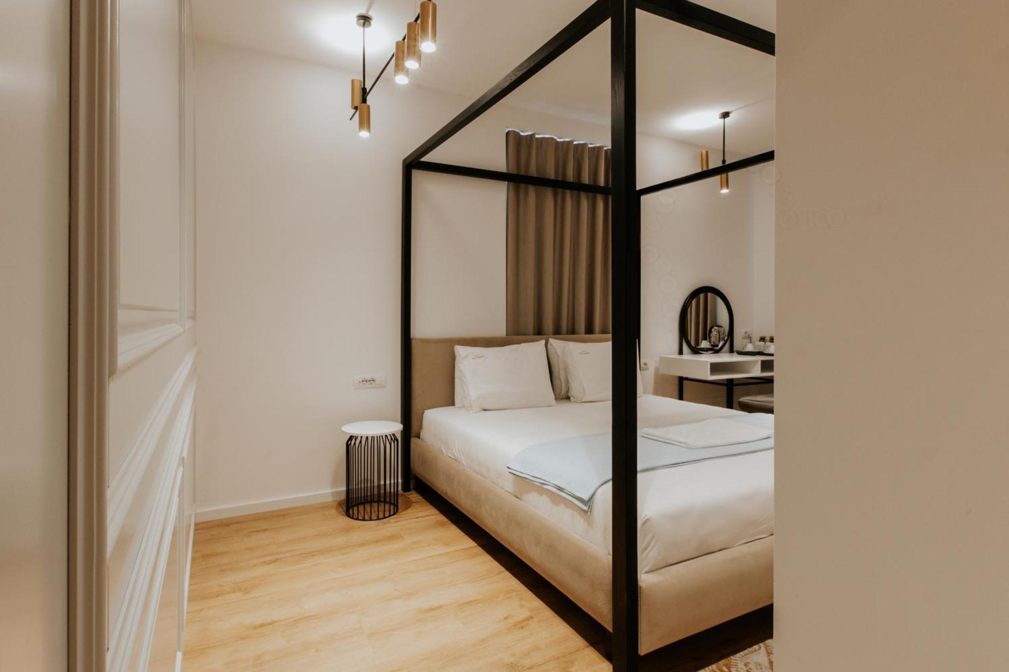 Sharm Hotel Luxury Gjirokastër Eksteriør bilde