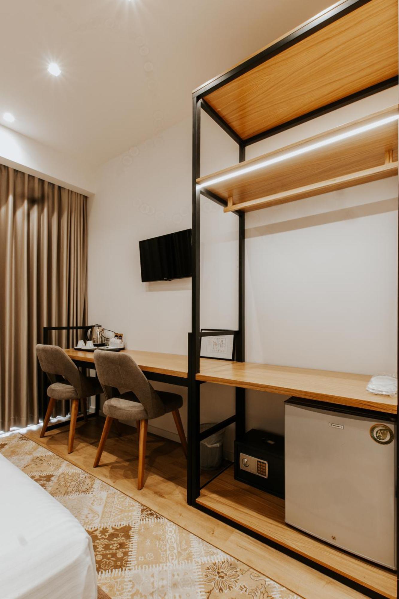 Sharm Hotel Luxury Gjirokastër Eksteriør bilde